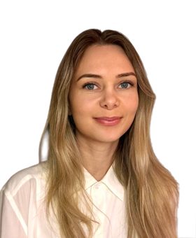 Noemi, copywriter and translator at chontent
